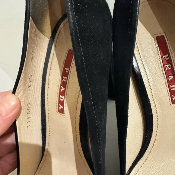 Absolutely stunning Prada suede heels - Picture 6 of 6